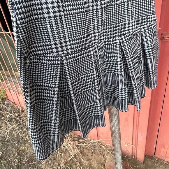 Girl's Large (10/12) Art Class B&W Houndstooth Pleated Mini Skirt - Picture 15 of 16